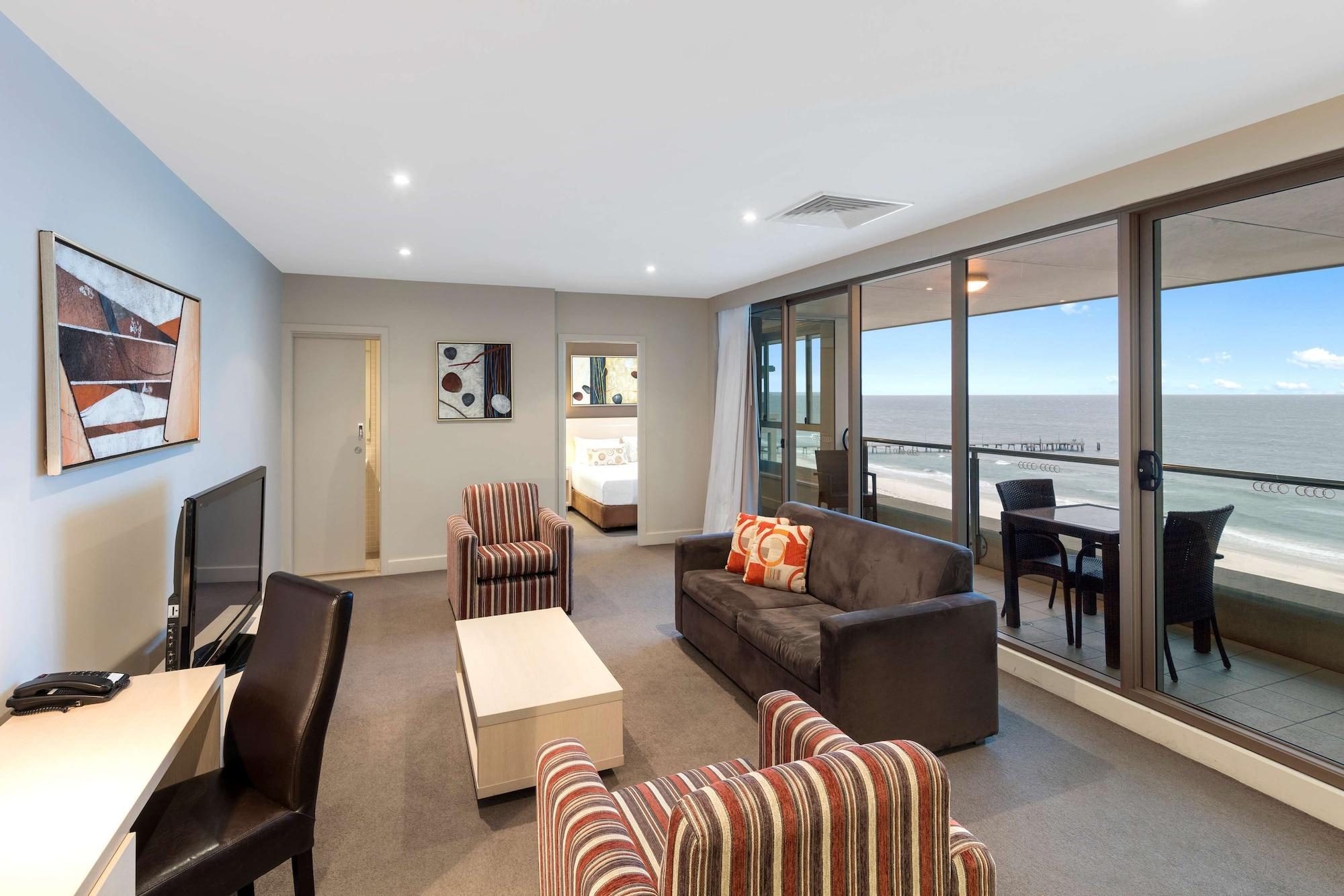 Oaks Glenelg Plaza Pier Suites 애들레이드 외부 사진