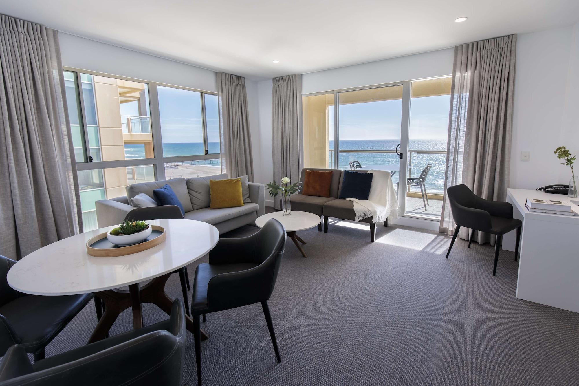 Oaks Glenelg Plaza Pier Suites 애들레이드 외부 사진