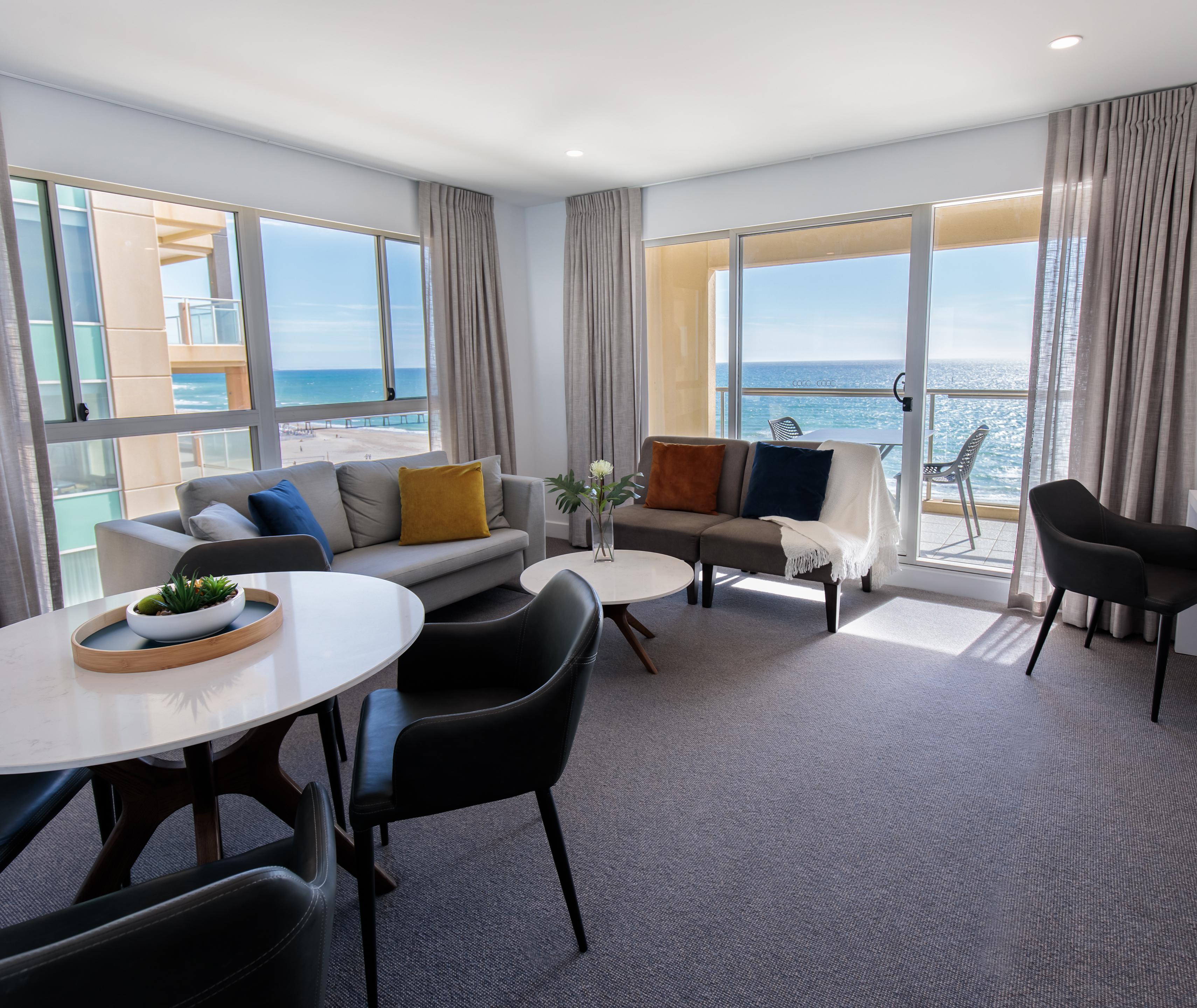 Oaks Glenelg Plaza Pier Suites 애들레이드 외부 사진